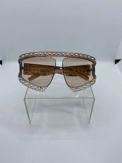 Pearl Trimmed Framez